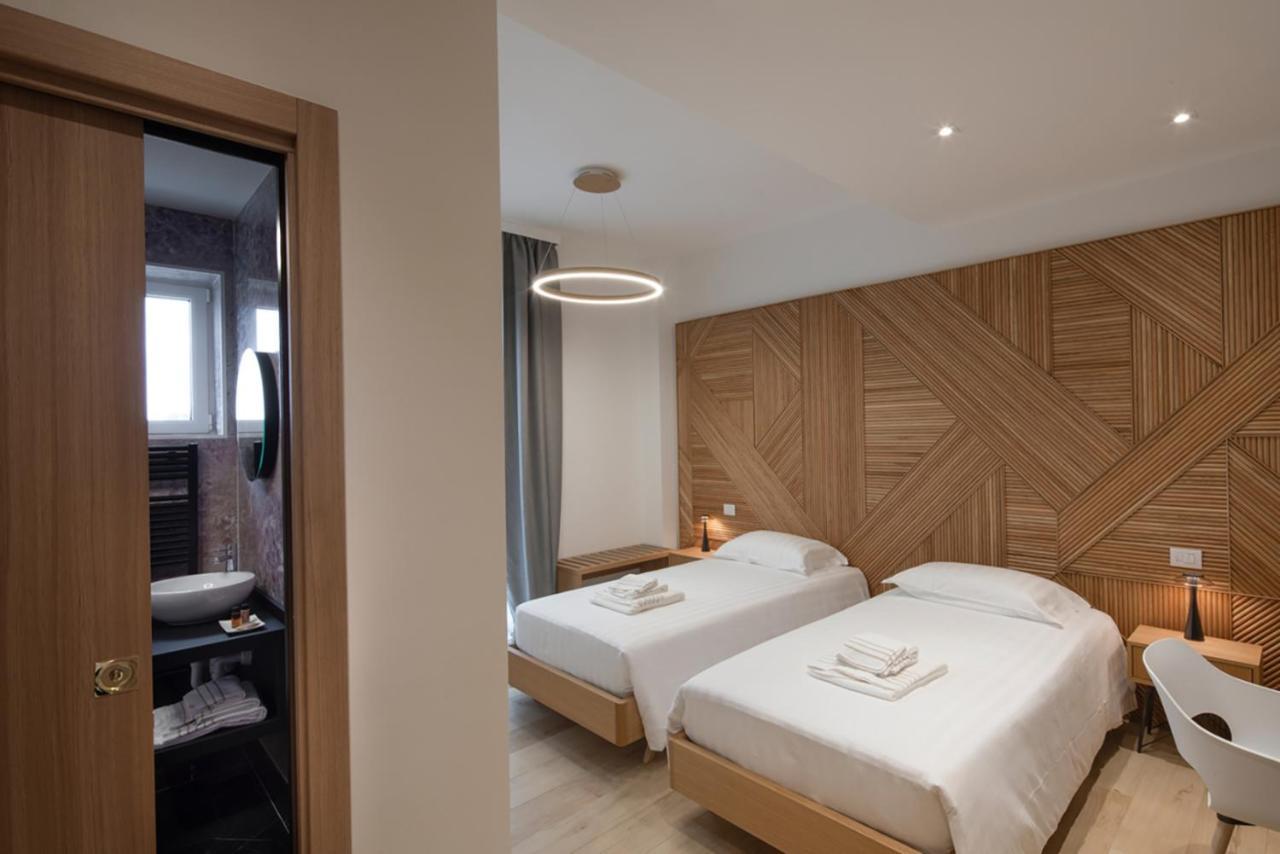 Ophelia Hotel Cazzago San Martino 外观 照片