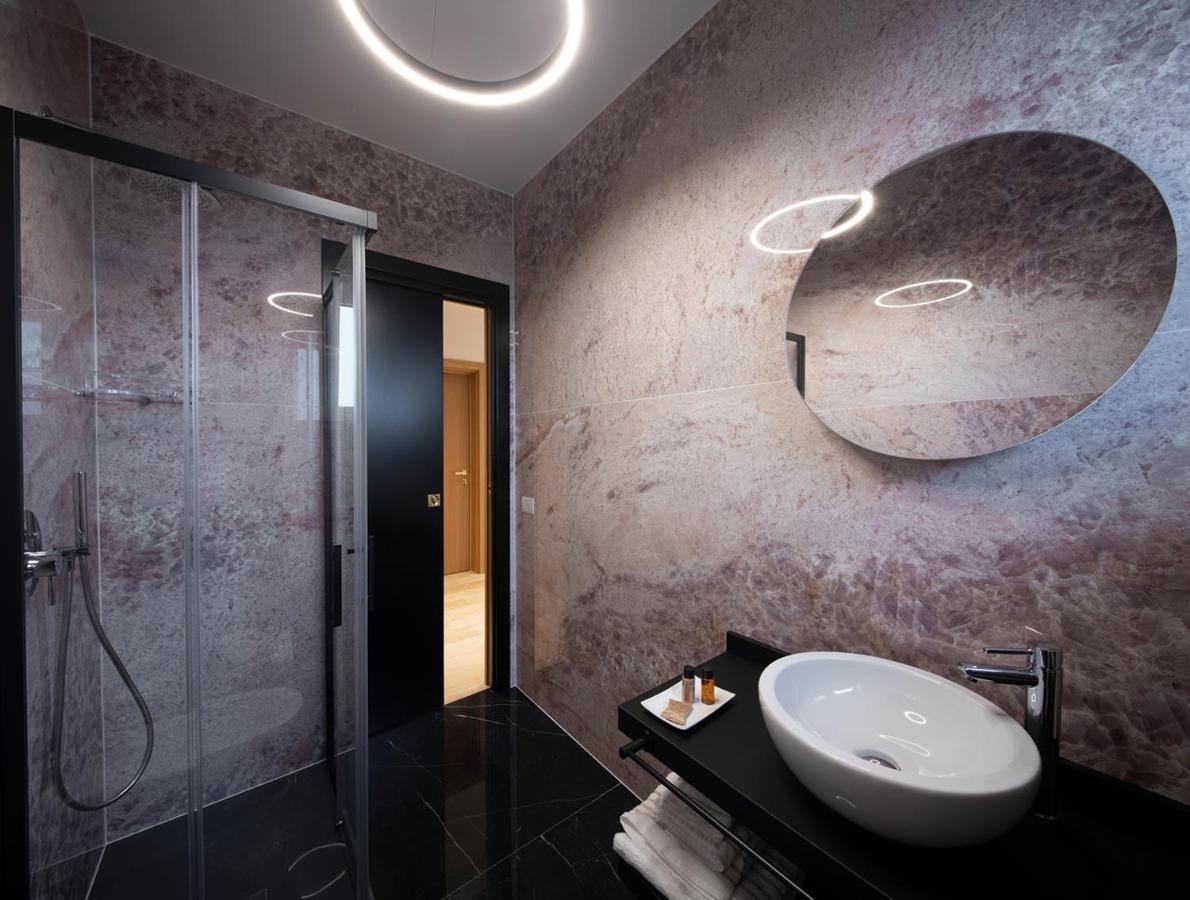 Ophelia Hotel Cazzago San Martino 外观 照片