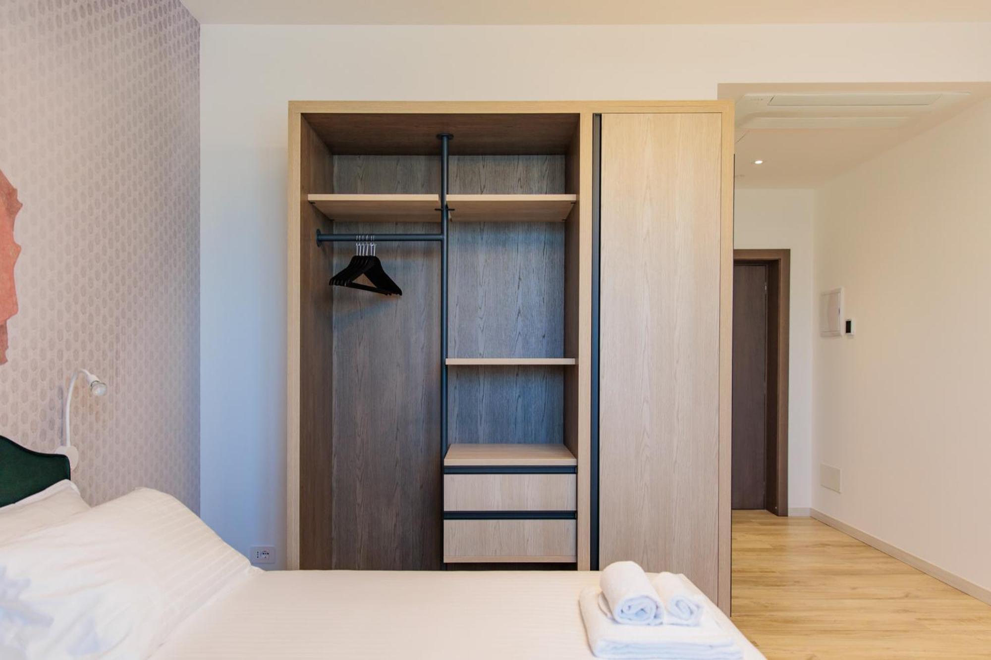 Ophelia Hotel Cazzago San Martino 外观 照片