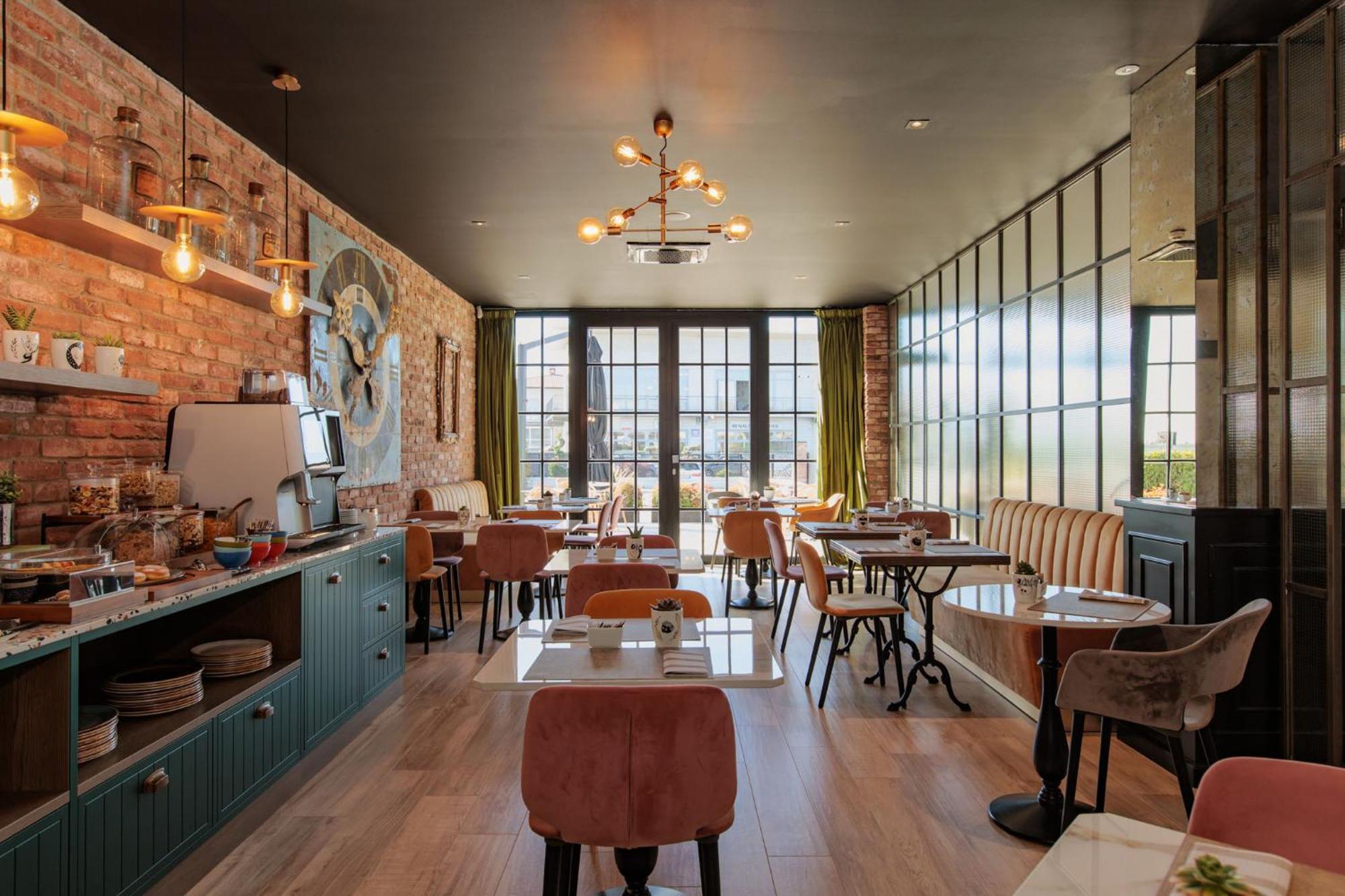 Ophelia Hotel Cazzago San Martino 外观 照片