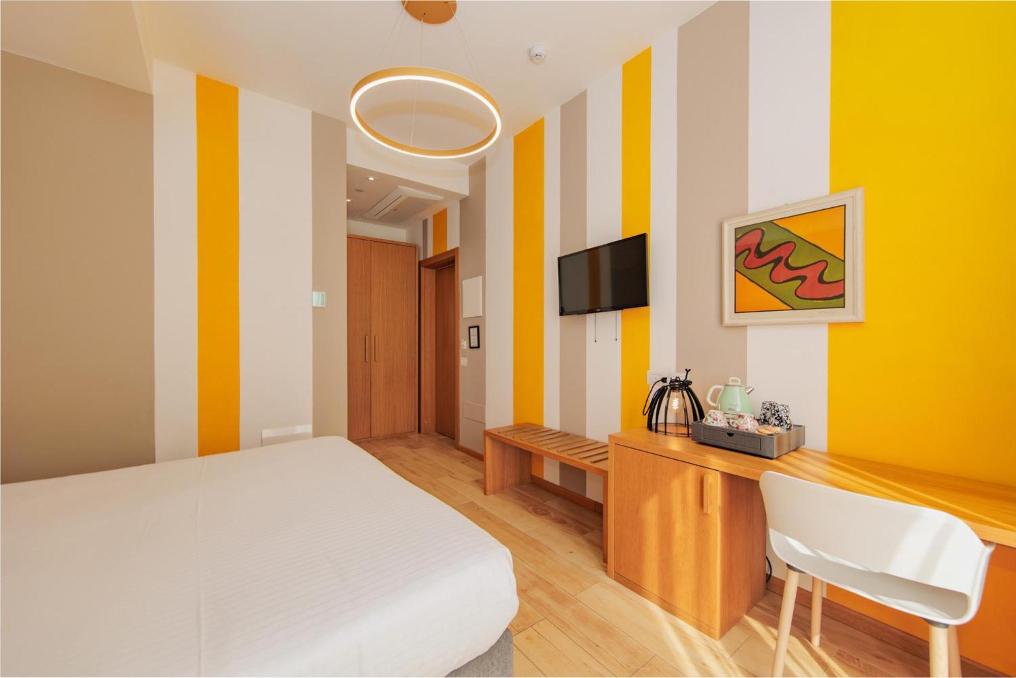 Ophelia Hotel Cazzago San Martino 外观 照片
