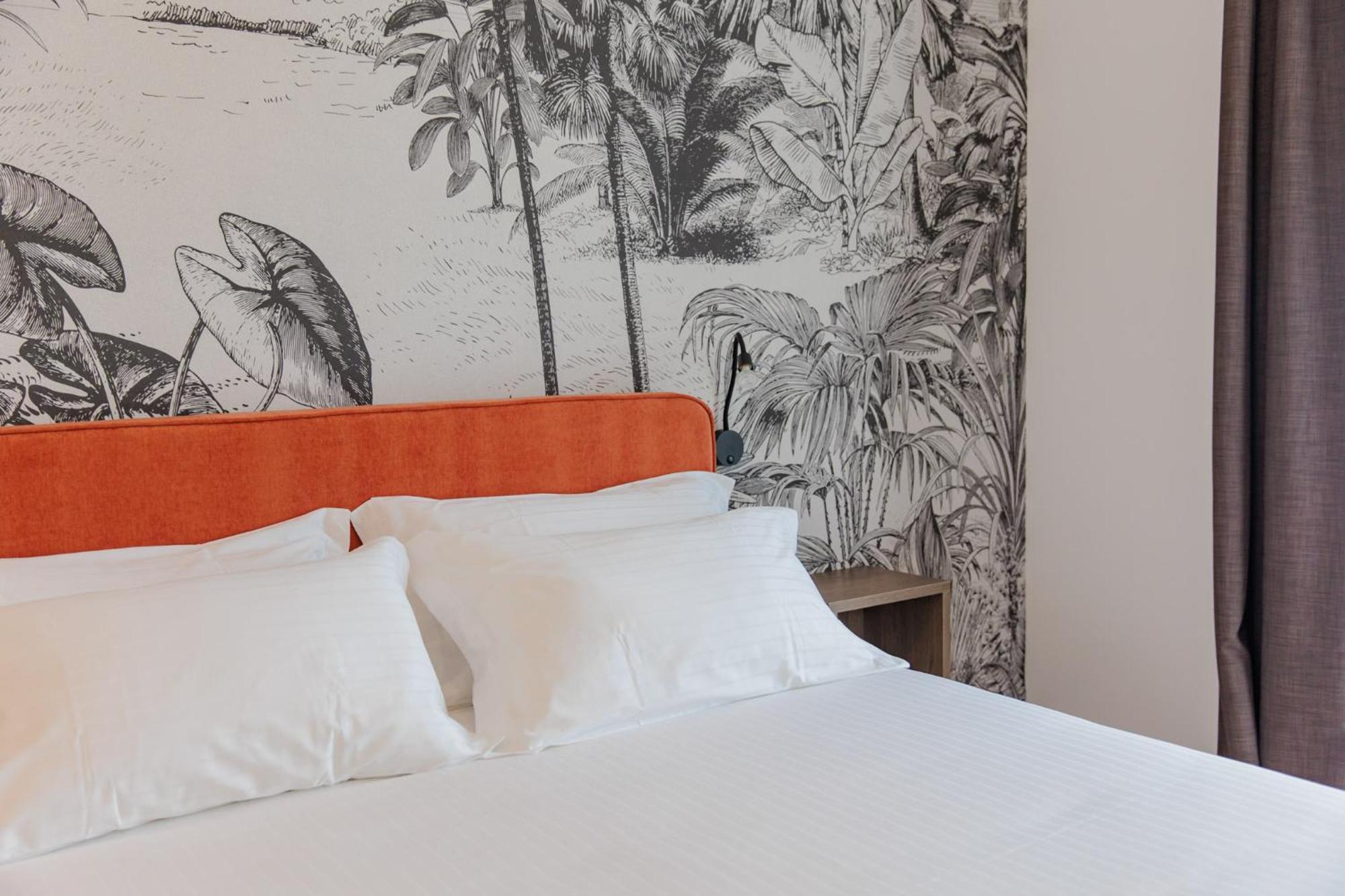 Ophelia Hotel Cazzago San Martino 外观 照片